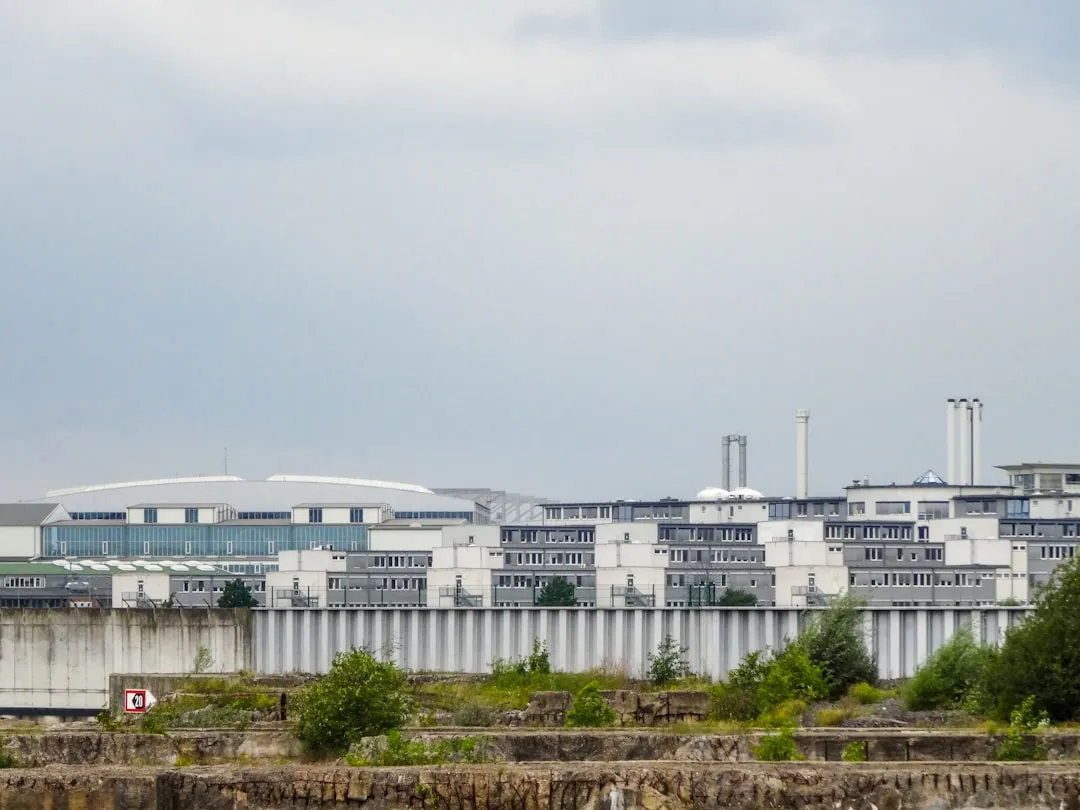 成都外贸企业拓展海外市场:进出口贸易全流程服务解析